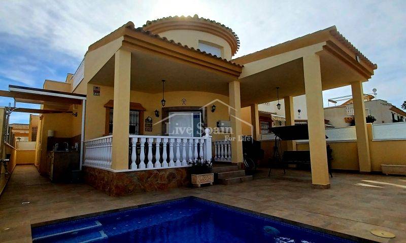 Återförsäljning - Villa (friliggande) - Pilar de la Horadada