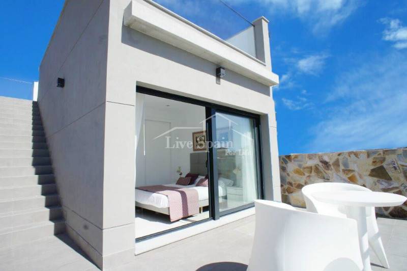 Nieuwbouw - Villa (alleenstaand) - Cabo Roig