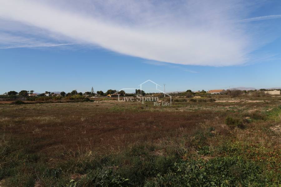 Nuevo - Plot of Land - Valverde